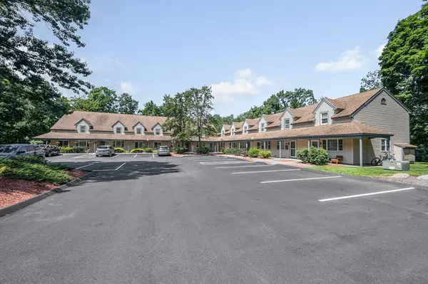 11 Kennedy Drive #11, Chelmsford, MA 01863