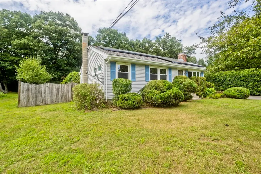 293 N Loomis St, Southwick, MA 01077 - #3