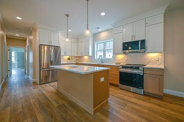 12 Meadowview Lane #B, Salisbury, MA 01952
