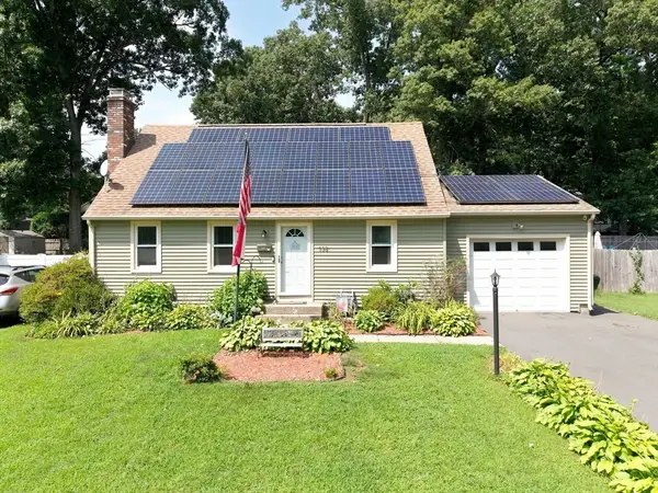 138 Endicott St, Springfield, MA 01118