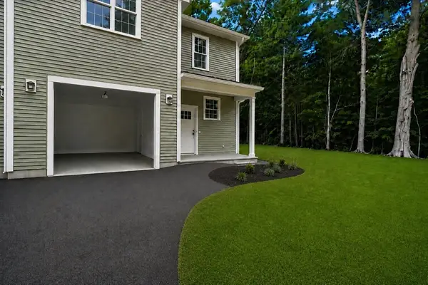 62 Noonan St #62, Mansfield, MA 02048