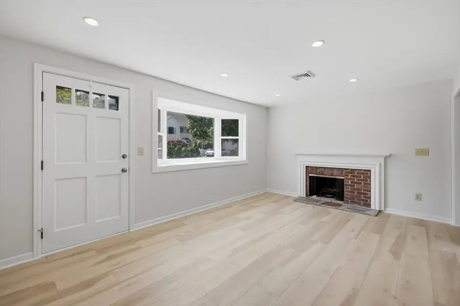 154 Maple Street, Lexington, MA 02420 - #3