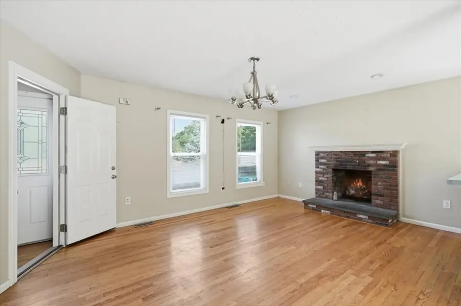 55 Vfw Drive, Rockland, MA 02370 - #3