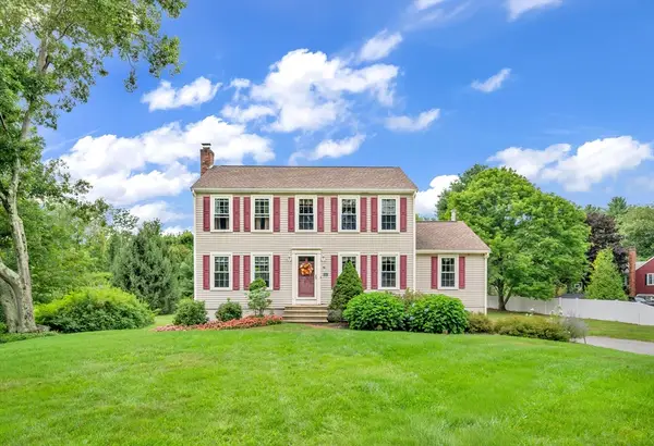 90 Lacy, North Andover, MA 01845