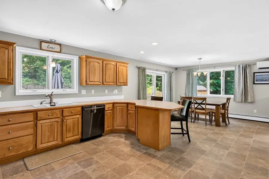 170 Queen Lake Rd, Phillipston, MA 01331 - #2