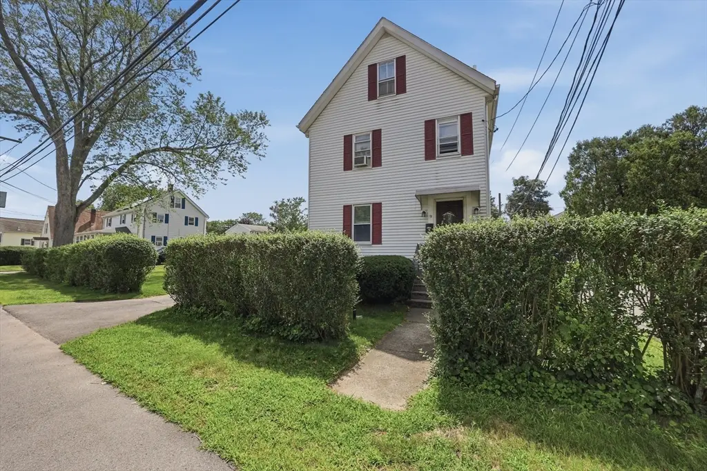 9 Arlington Street, Woburn, MA 01801 - #1