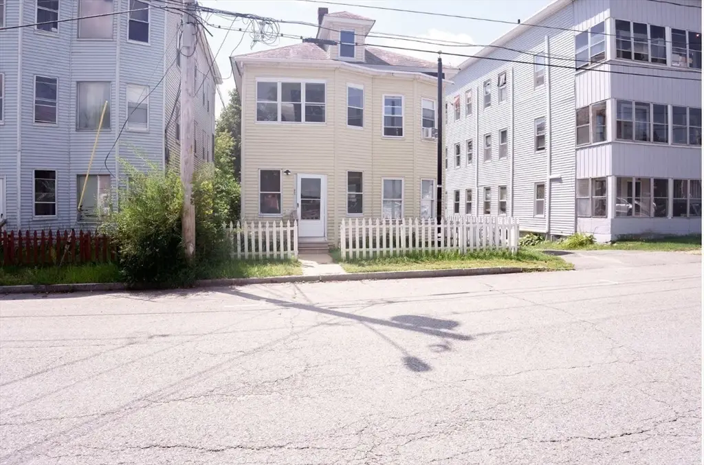 18 Knowlton St, Gardner, MA 01440 - #1