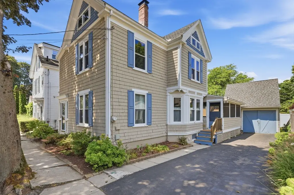 16 Collins St, Newburyport, MA 01950 - #1