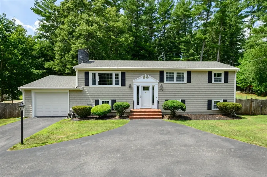 279 Center St, Pembroke, MA 02359 - #2