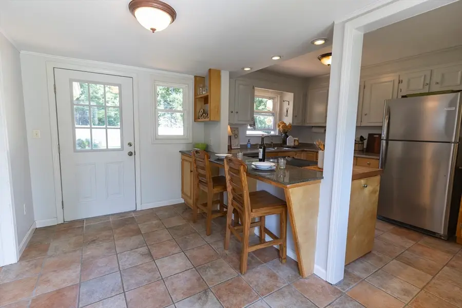 15 Blake Ave, West Boylston, MA 01583 - #3
