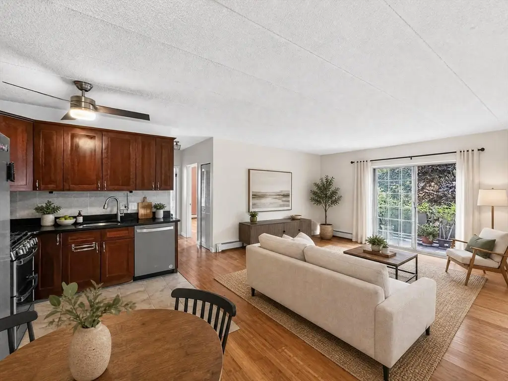 20 Skyline Dr #11, Braintree, MA 02184 - #1