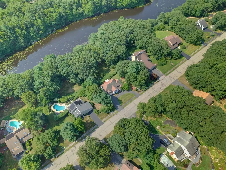250 Palisades Cir, Stoughton, MA 02072 - #2