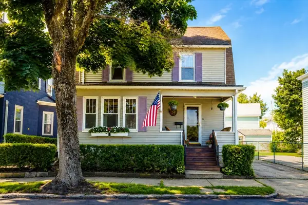 8 Highland St, Peabody, MA 01960