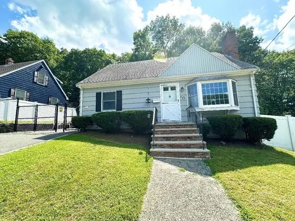15 Cannon Rock Road, Lynn, MA 01904