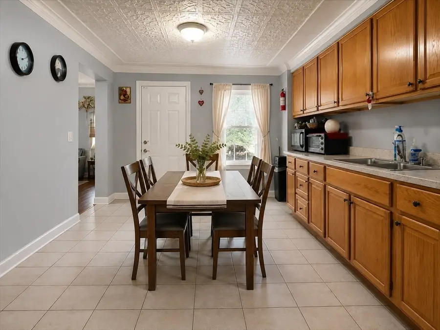 3 Dean St, Southbridge, MA 01550 - #3