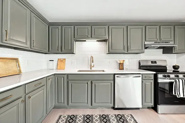 283 Fuller Rd #K, Chicopee, MA 01020