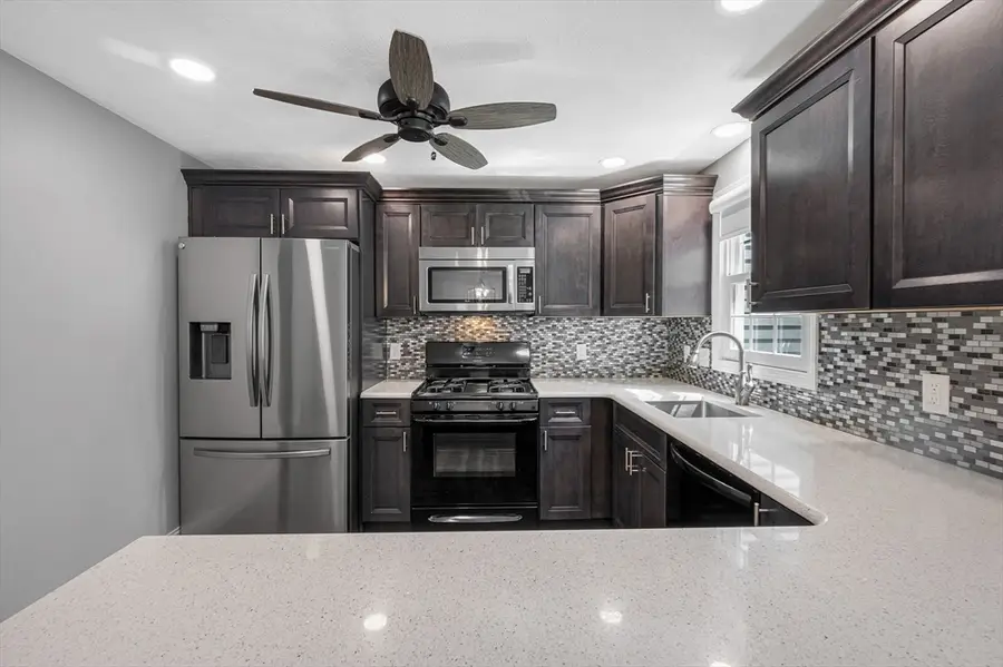 759 Wellman Avenue #759, North Chelmsford, MA 01863 - #3