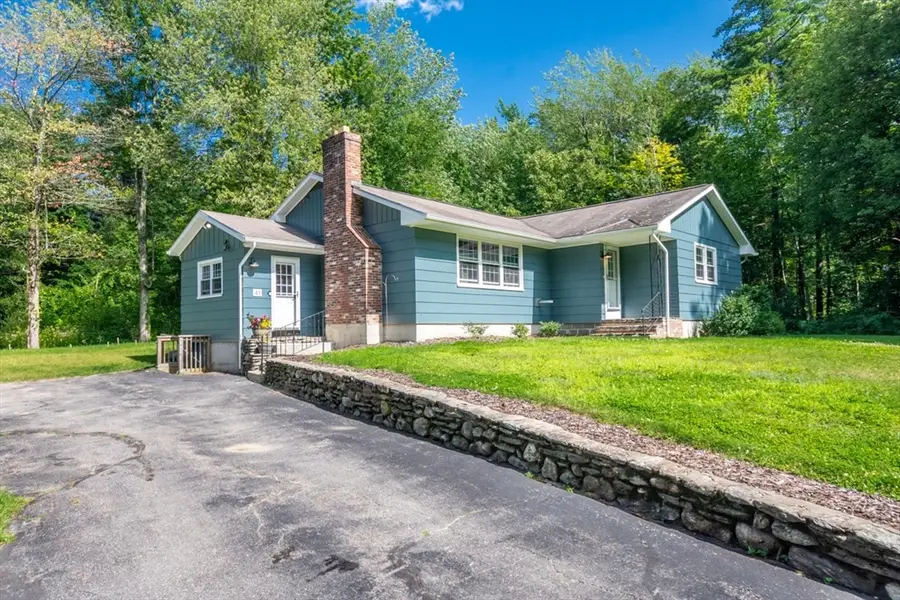 41 Oakmont Ave, Westminster, MA 01473 - #3