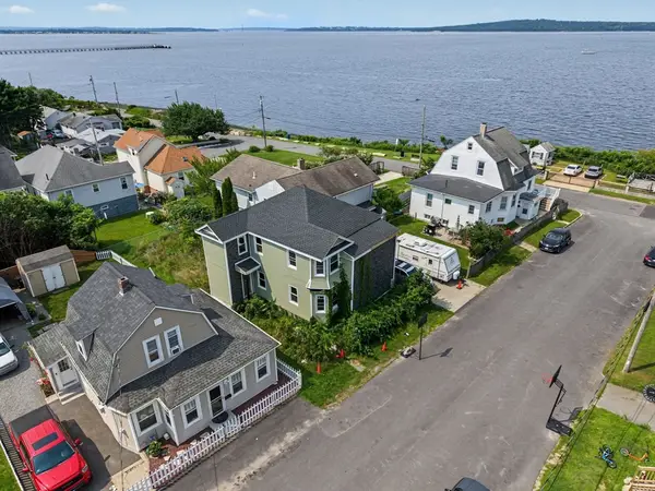 23 Bryan St, Fall River, MA 02724