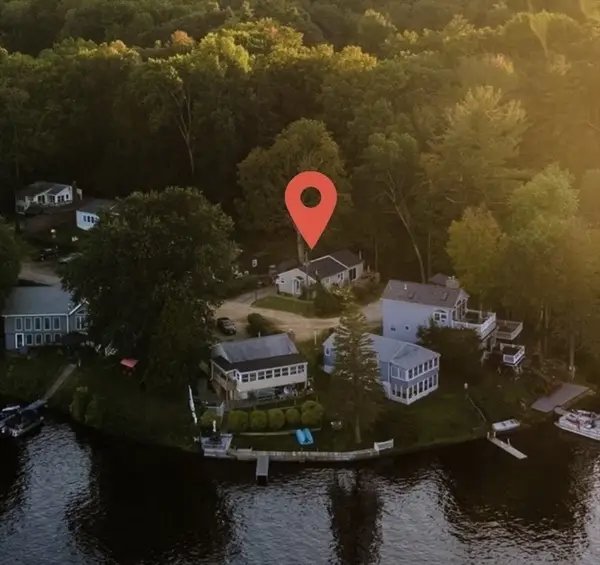 6 Hamilton Drive, Holland, MA 01521