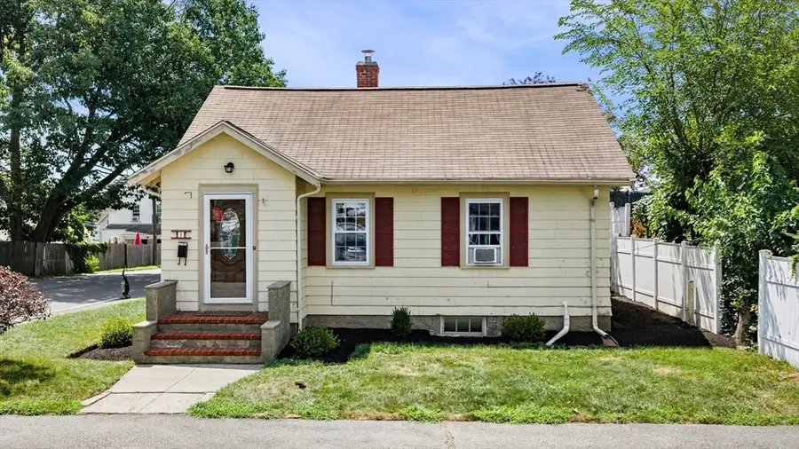 1 Douglass St, Lynn, MA 01904 - #2