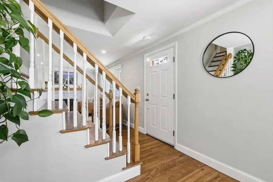 8 Glenwood St, Burlington, MA 01803 - #2