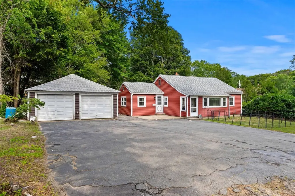 2 Hill Top Ln, Rockport, MA 01966 - #1