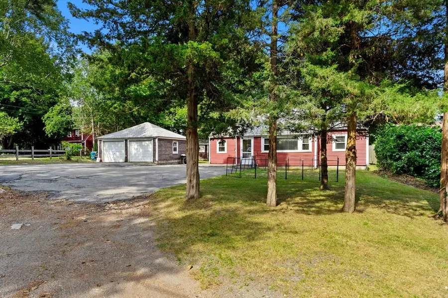 2 Hill Top Ln, Rockport, MA 01966 - #2