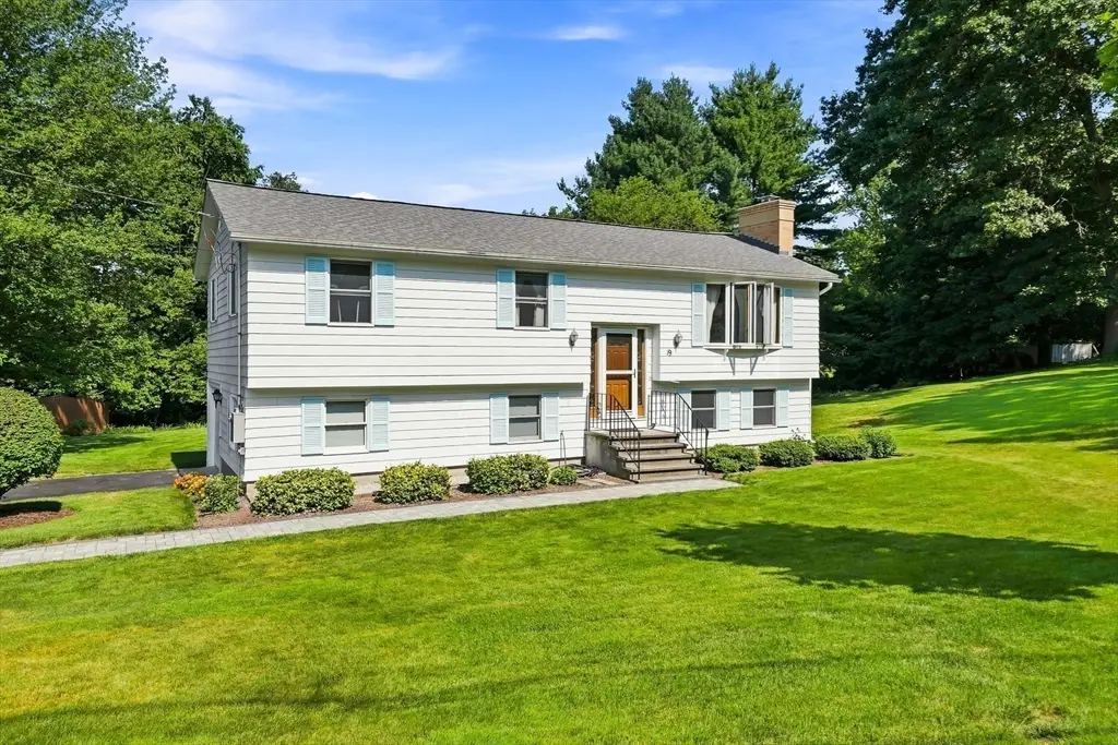 19 Mcintosh Rd, Chelmsford, MA 01824 - #1