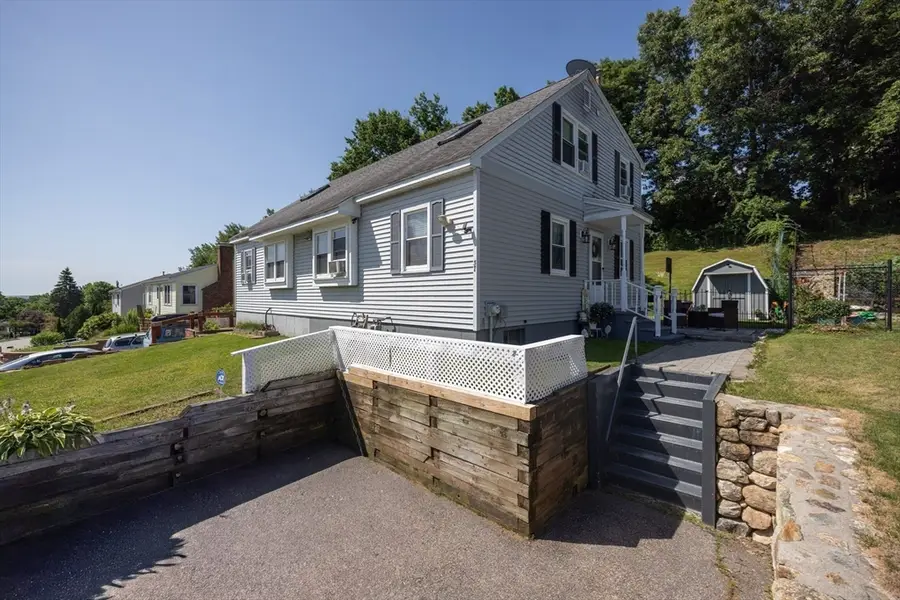 37 Parsons Hill Dr #B, Worcester, MA 01603 - #3