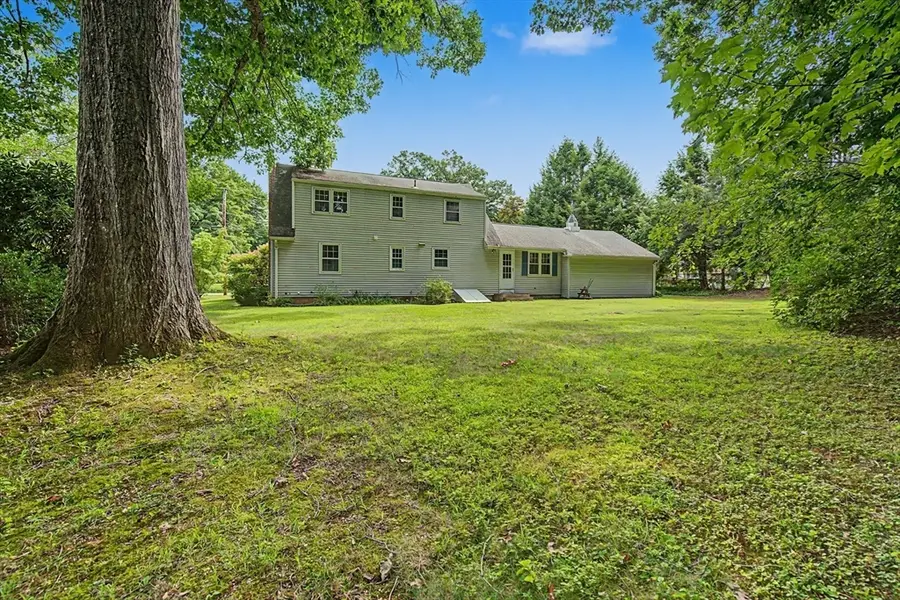 10 Raymond Dr, Wilbraham, MA 01095 - #2
