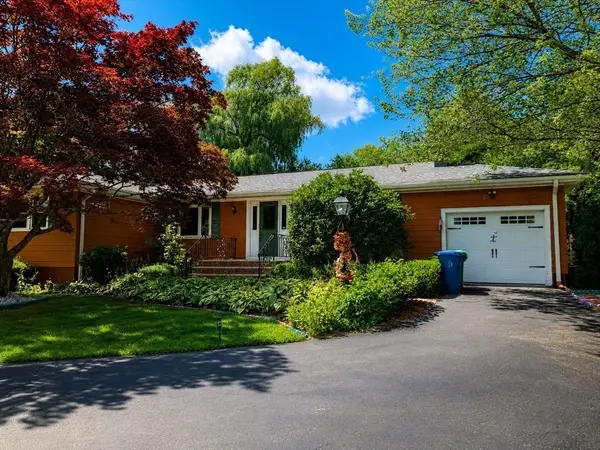 7 Fred Street, Burlington, MA 01803