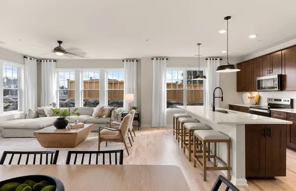30 Coppersmith Way #50701, Canton, MA 02021