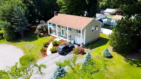 29 Rockland Cir, Brockton, MA 02301