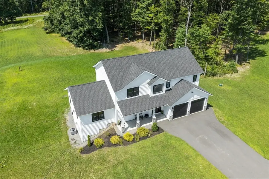 370 Flat Hill Rd, Lunenburg, MA 01462 - #3