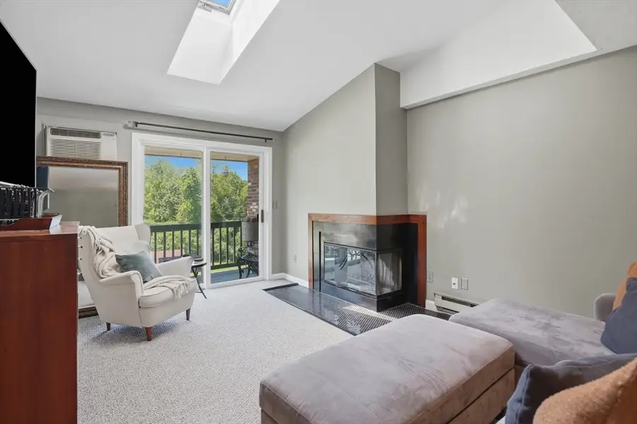 75 Huntoon Memorial Highway #4-12, Leicester, MA 01524 - #2