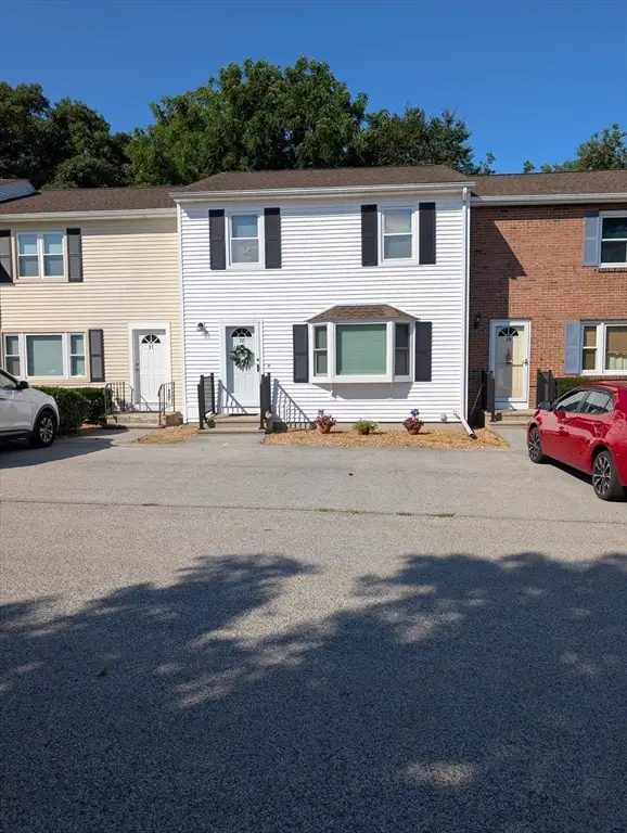 28 Highcrest Park #28, Webster, MA 01570