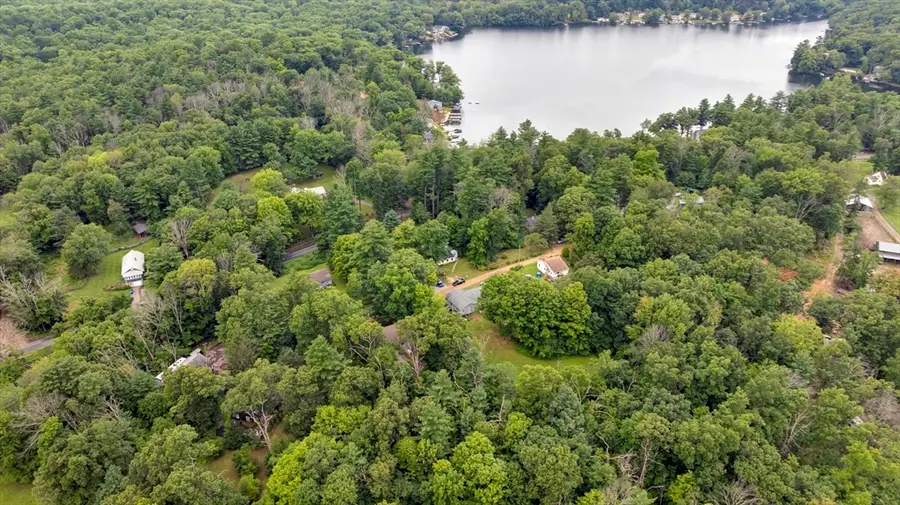 11 Second St, Brimfield, MA 01010 - #3