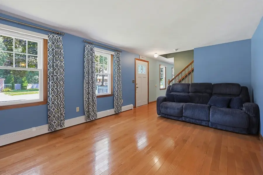 36 Westcott Rd, Hopedale, MA 01747 - #3