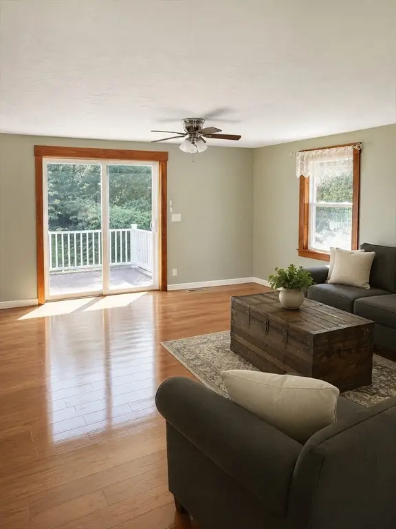 351 Hartford Ave E, Uxbridge, MA 01569 - #2