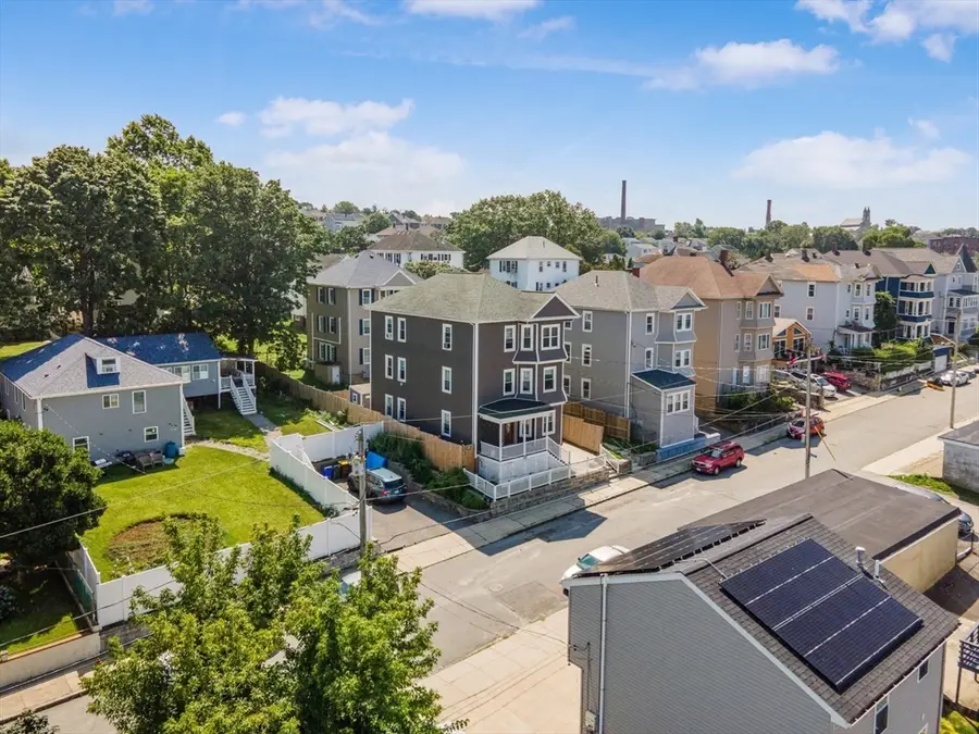 68 Liberty St, Fall River, MA 02724 - #3