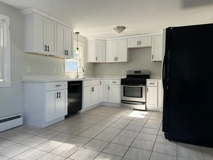 7 Gardner Ave, Attleboro, MA 02703 - #2