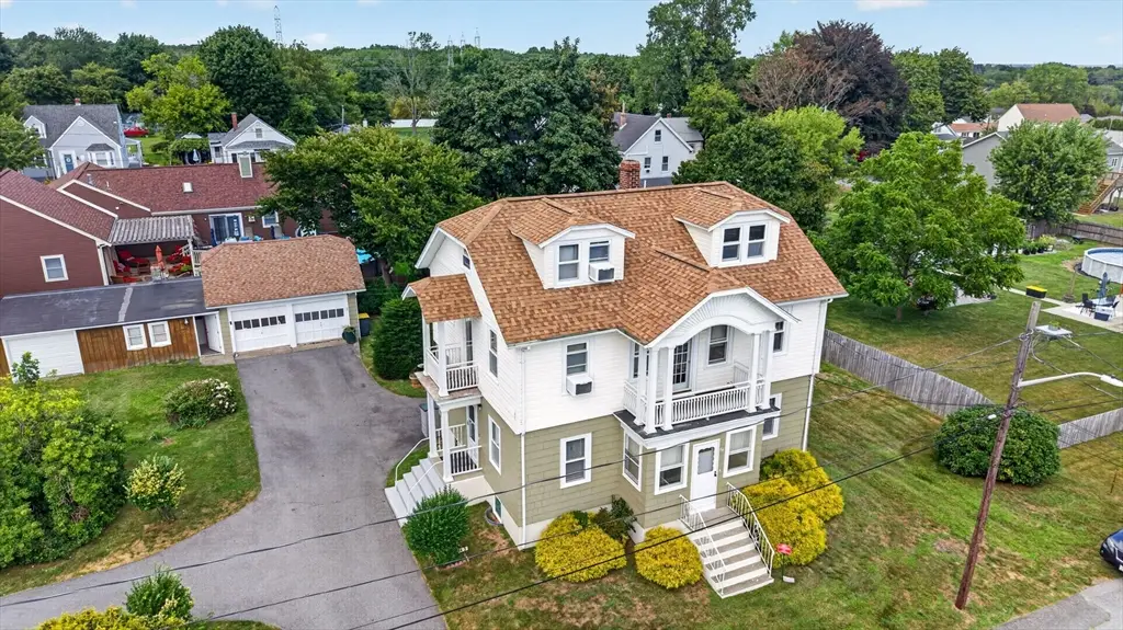 84 Third St, Somerset, MA 02726 - #1