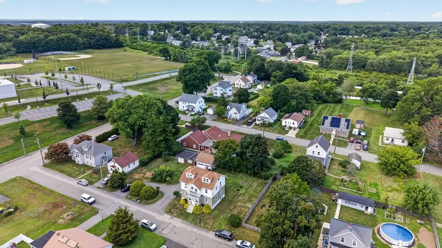 84 Third St, Somerset, MA 02726 - #2