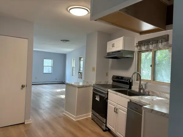 17 Howell Ct #17, Chelsea, MA 02150