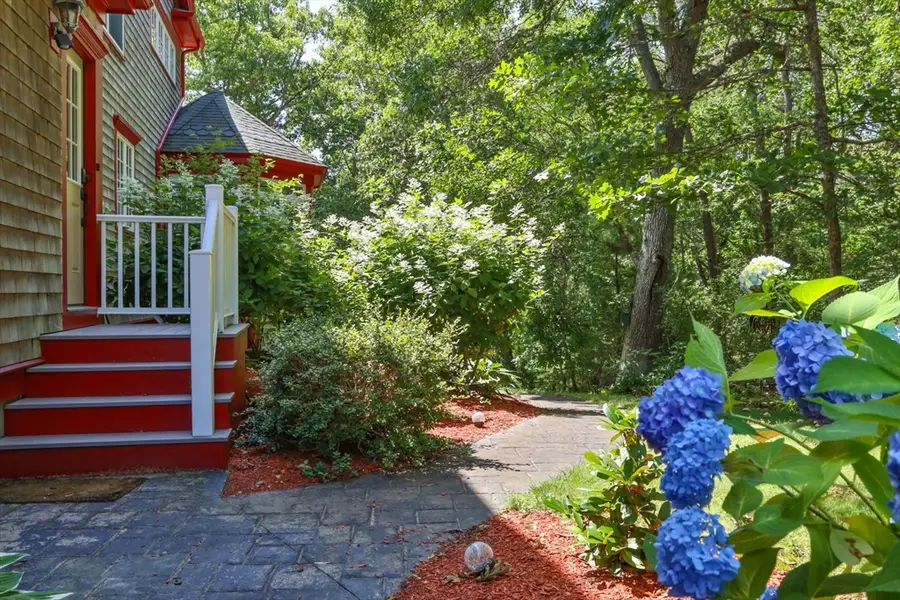 9 Horseshoe Bend Way, Mashpee, MA 02649 - #2