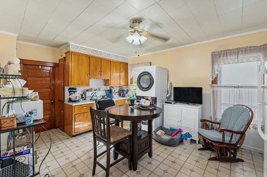 256 University Ave, Lowell, MA 01854 - #3