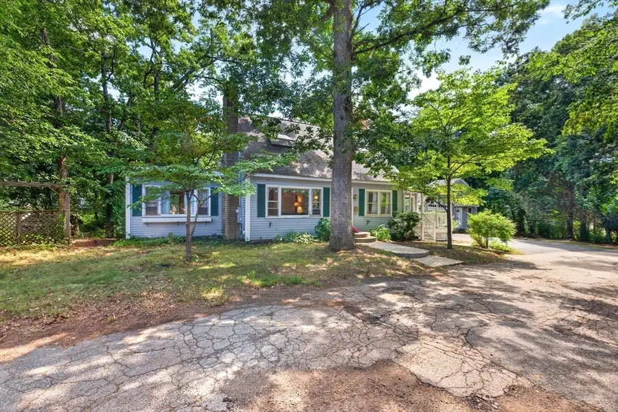 40 Oak St, Bellingham, MA 02019 - #2