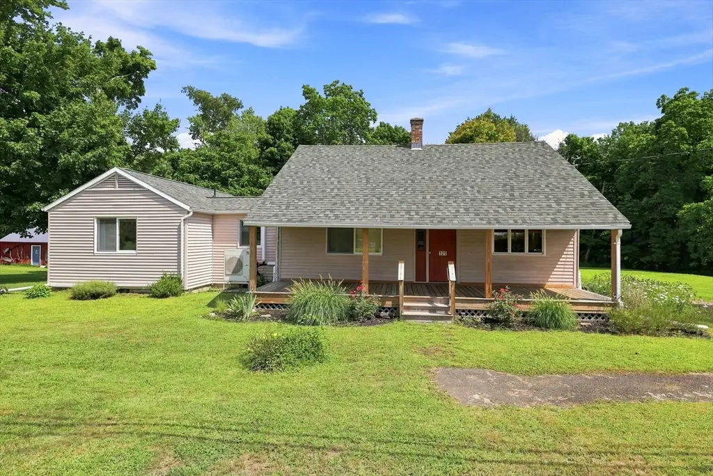125 South St, Granby, MA 01033 - #1
