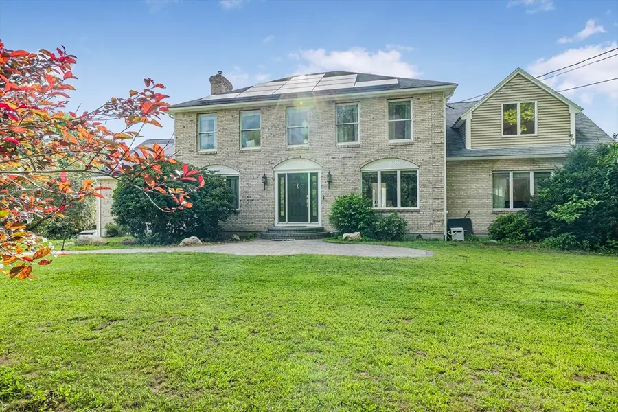 96 Fowler St, Upton, MA 01568 - #2